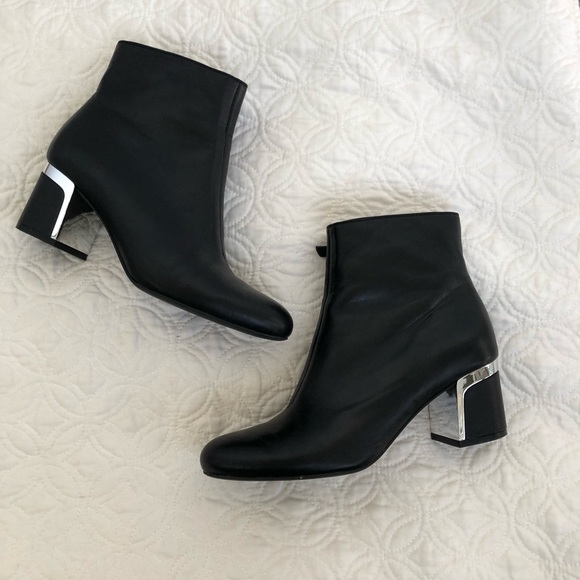 Dkny Shoes - DKNY - Black Leather Ankle Boots